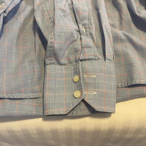 Lacoste - Picture 5 of 5